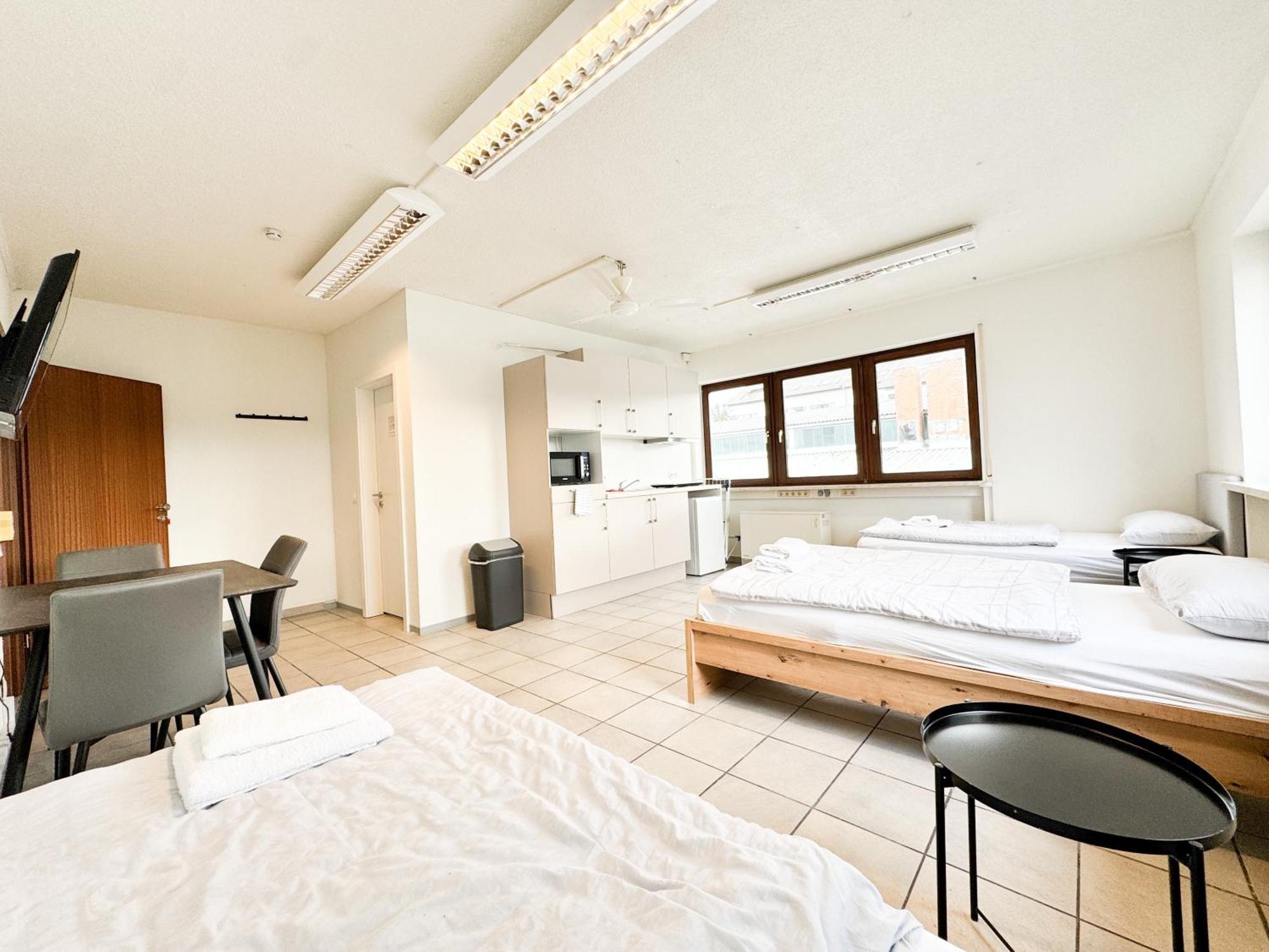 Modern Living Studios Karlsbad Kültér fotó